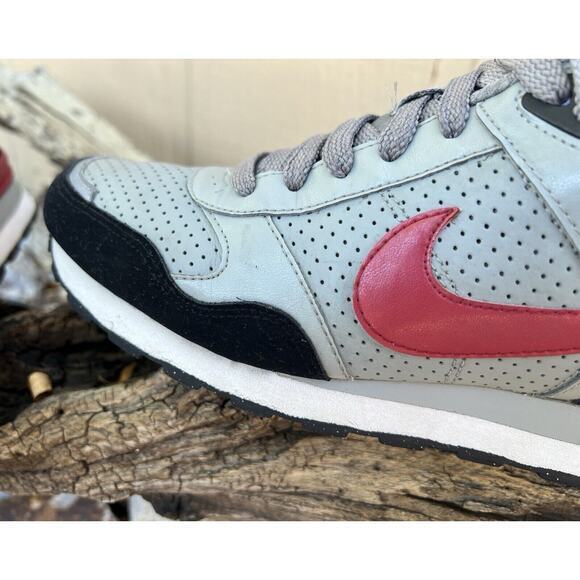 Nike Air Force Running Shoes Men's Size 9 Gray Red Color‎ way EUC - Picture 6 of 12